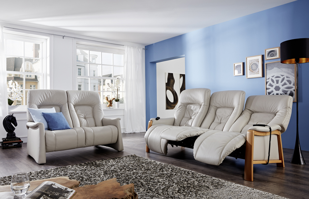 THEMSE SOFA Russell Francis of Market Harborough